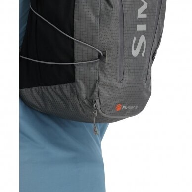 Рюкзак  Flyweight backpack smoke Simms 2024  6